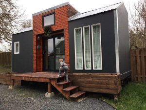 Tiny house